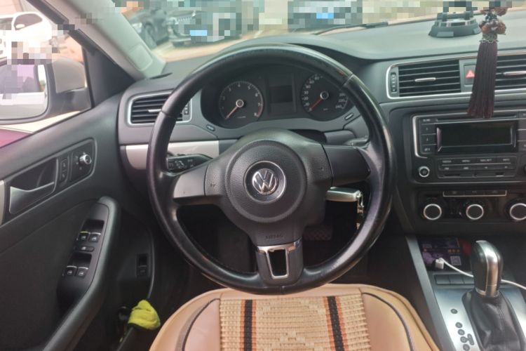 Used Volkswagen Sagitar 2014 Revised Version 1.6L Automatic Leading Edition Steering Wheel