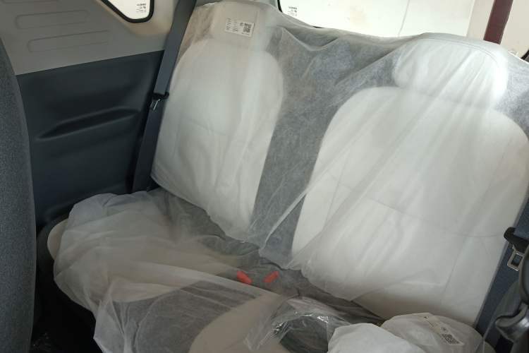 Used Geely Galaxy Panda 2025 210 km – Yuanqi Bear Left Rear Seat