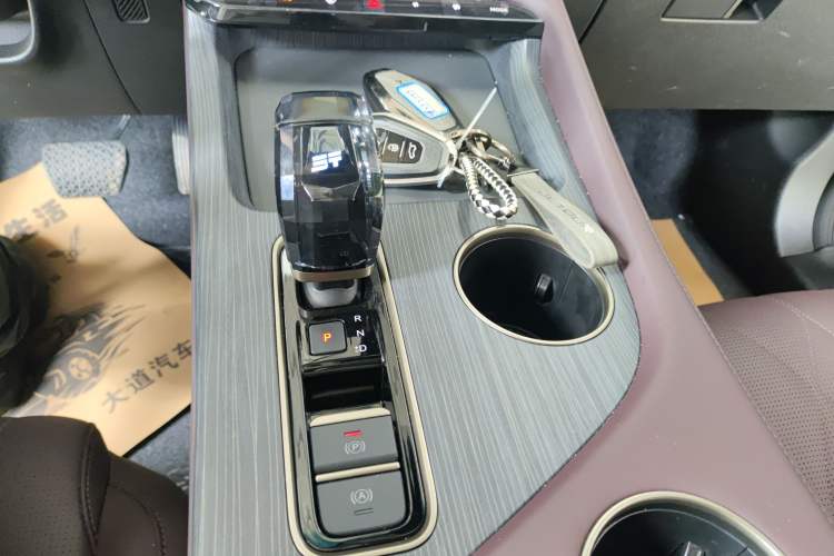 Used JETOUR X90 PRO 2024 1.6T DCT Ultimate 7-Seater