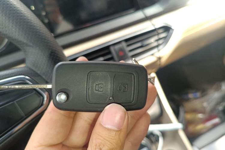 Used CHANGAN KUAYUE Xing V7 EV 2025 Model, 285 km, Smart Enjoyment Version, 6-seater, Ningde 2C, 41.86 kWh Interior 1