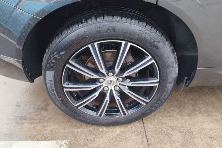 Used Volvo XC60 2018 T5 4x4 Zhiya Luxury Edition
