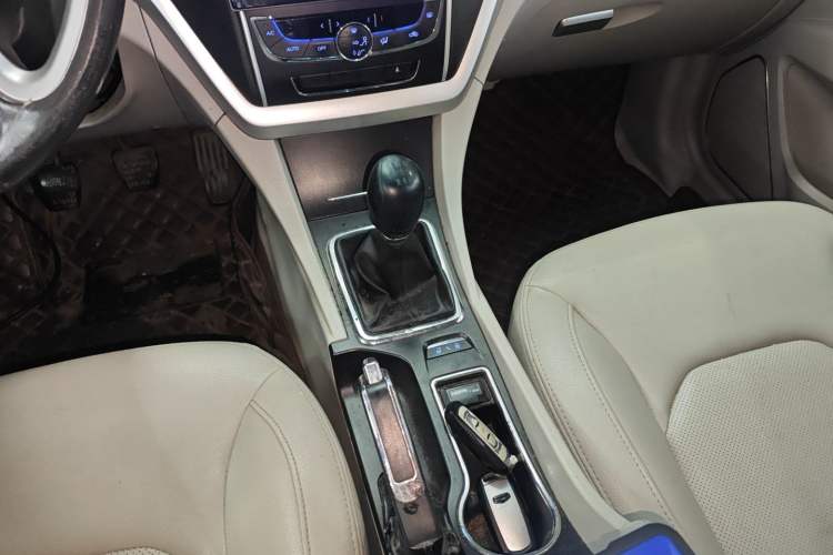 Used Geely Auto Emgrand 2014 Sedan 1.5L Manual Elite Model