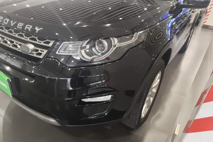 Used Land Rover Discovery Sport 2017 2.0T SE
