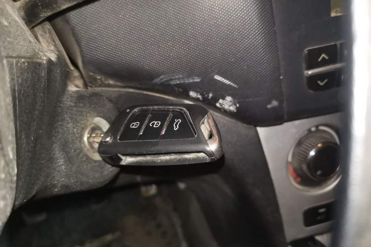 Used CHANGAN KAICHENG Ounuo S 2015 1.5L CNG Model