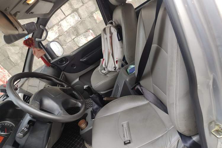 Used FORTHING Lingzhi 2014 M3 1.6L 7-seater Standard Model Left Front Seat