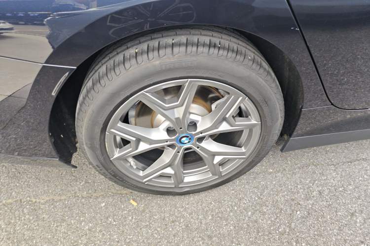 Used BMW i3 2022 eDrive 35 L Right Rear Wheel Hub