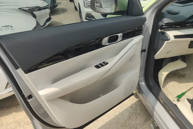 Used Geely Galaxy E5 2024 530 km Exploration+ Version