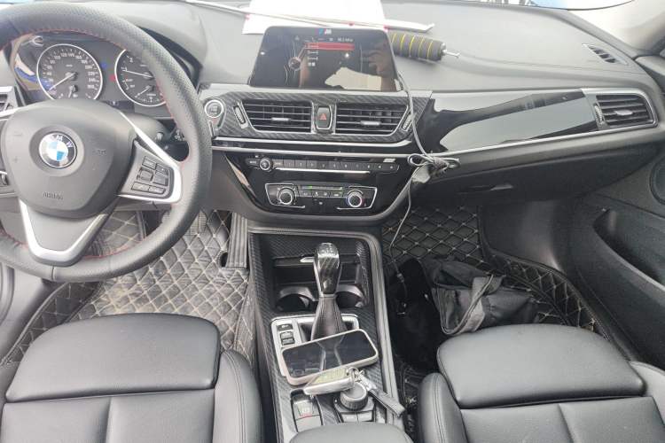 Used BMW 1 Series 2017 118i Sport Edition Audio And AC Panel