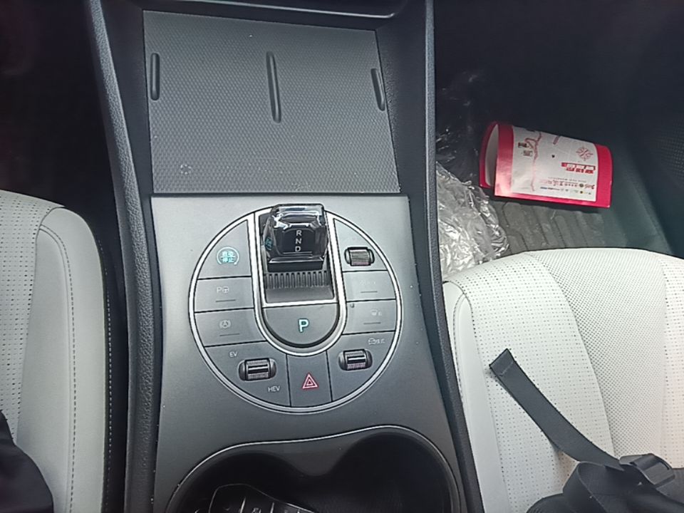 BYD Seal 05 DM-i 2025 DM-i Intelligent Drive 120KM Flagship Model — снимка 16