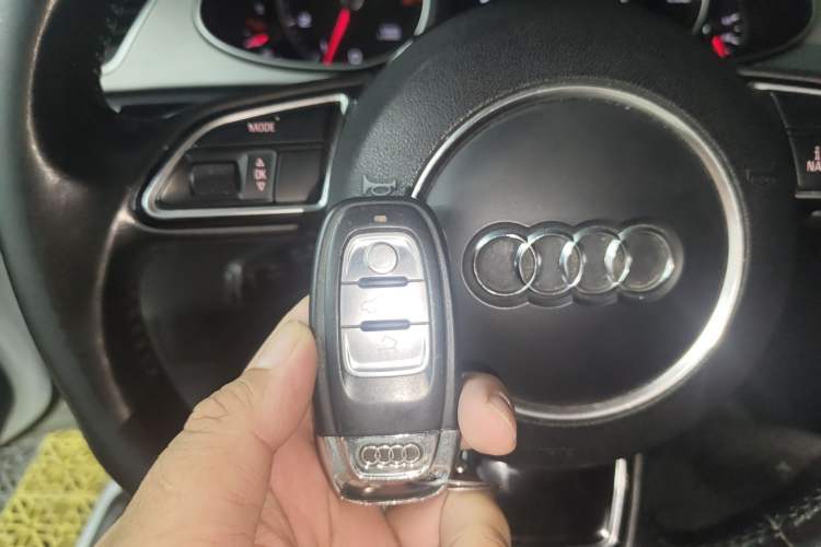 Used Audi A4L 2016 35 TFSI Collection Edition S line Comfort Model
