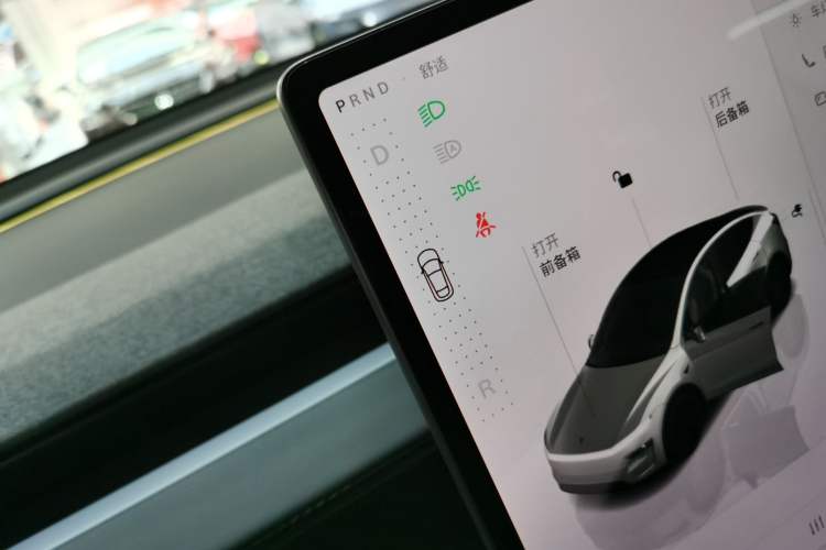 Used Tesla Model Y 2025 Rear-Wheel-Drive Version
