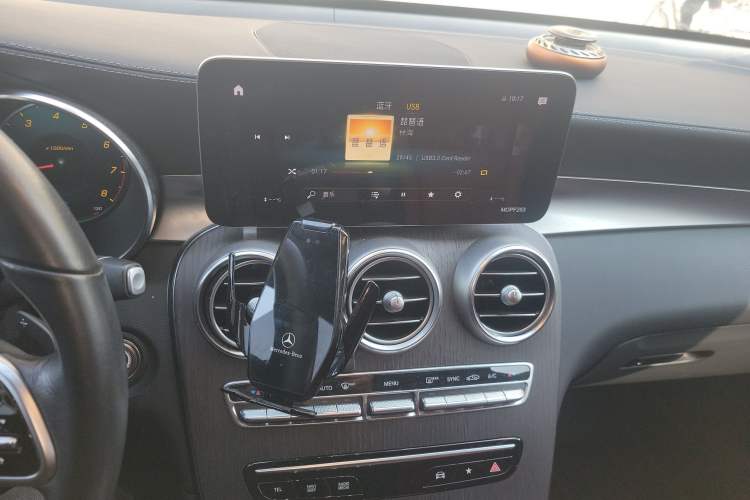 Used Mercedes-Benz GLC Coupe 2022 Refreshed GLC 300 4MATIC Coupe SUV Audio And AC Panel