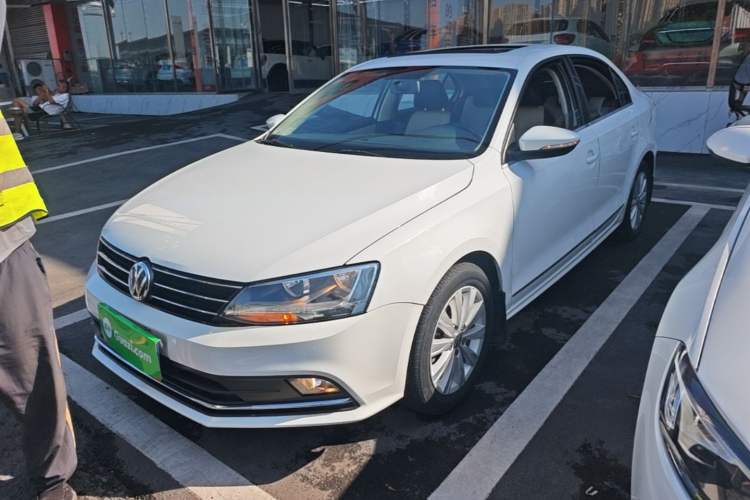 Used Volkswagen Sagitar 2015 1.6L Automatic Comfort Model