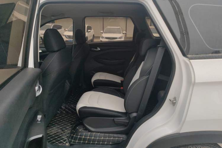 Used Wuling Hongguang S3 2018 1.5L Manual Standard Version China V Standard
