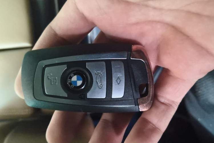 Used BMW 7 Series 2010 760Li Vehicle Key