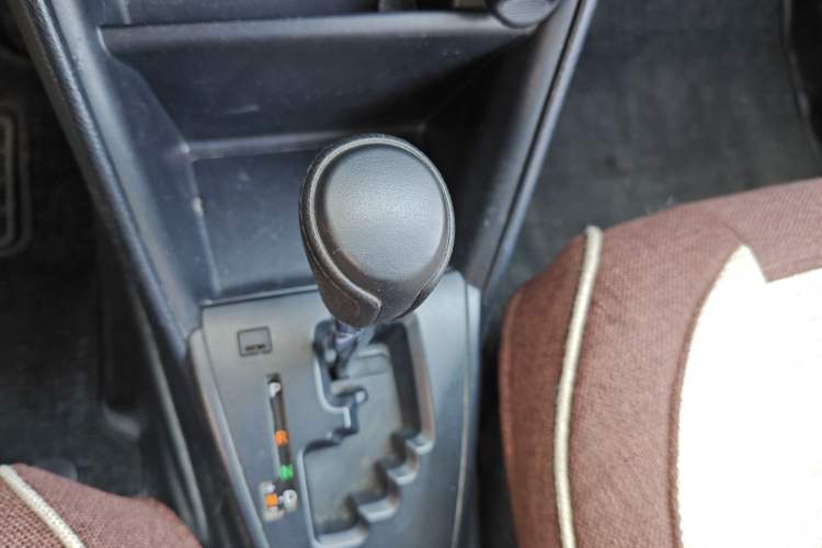 Used Toyota Vios 2017 1.3L CVT Sharp Edition Gear Lever