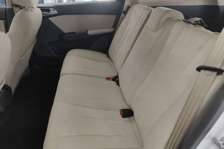 Used Baojun 310W 2017 1.5L Manual Comfort Version China VI Emission Standard