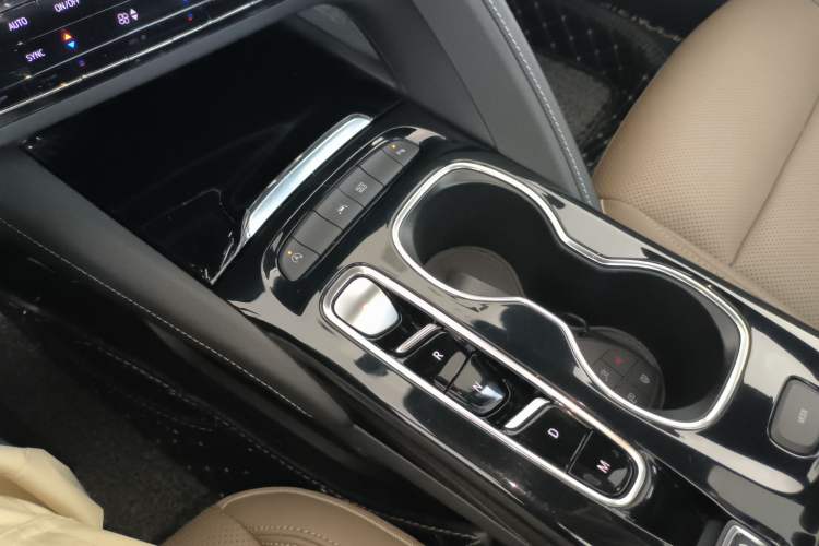 Used Buick Envision 2021 Encore Plus 652T Five-Seat Luxury Model Gear Lever