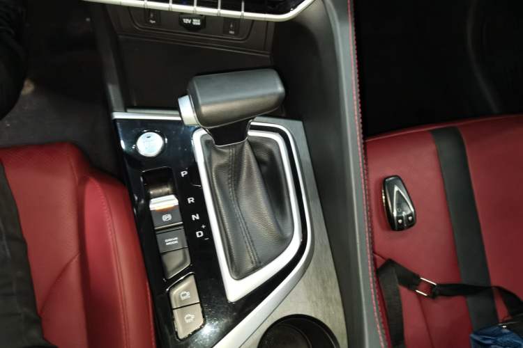 Used CHANGAN Eado 2021 PLUS Blue Whale NE 1.4T GDI DCT Flagship Model Gear Lever