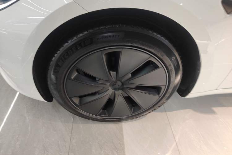 Used Tesla Model 3 2023 Rear-Wheel-Drive Version Left Front Wheel Hub