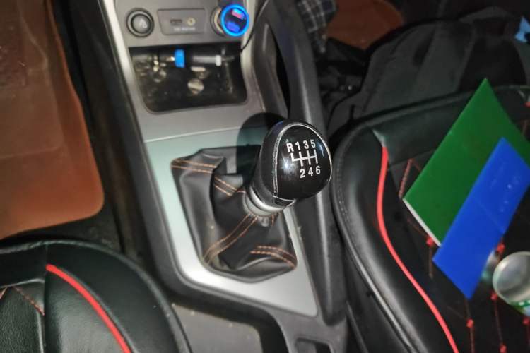 Used JAC Group Refine S3 2014 1.5L Manual Luxury Smart Model Gear Lever