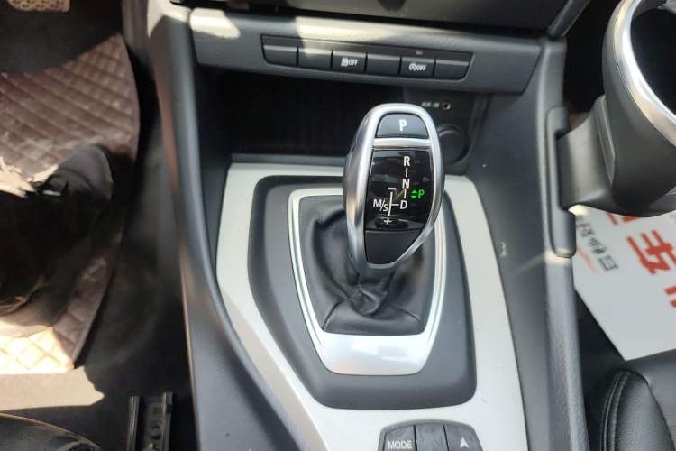 Used BMW X1 2014 sDrive18i Fashion Model Gear Lever