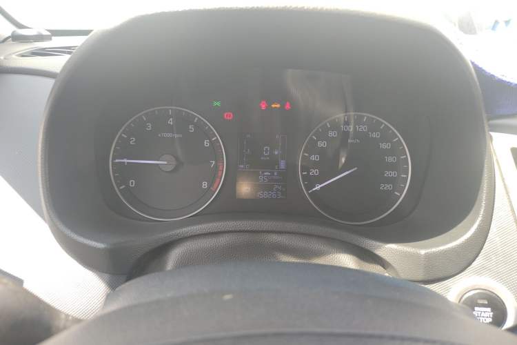 Used Hyundai ix25 2016 1.6T Dual-Clutch Two-Wheel Drive Smart GLS Model
