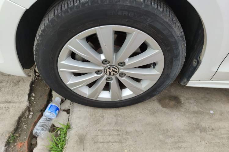 Used Volkswagen Sagitar 2014 Revised Version 1.6L Automatic Leading Edition