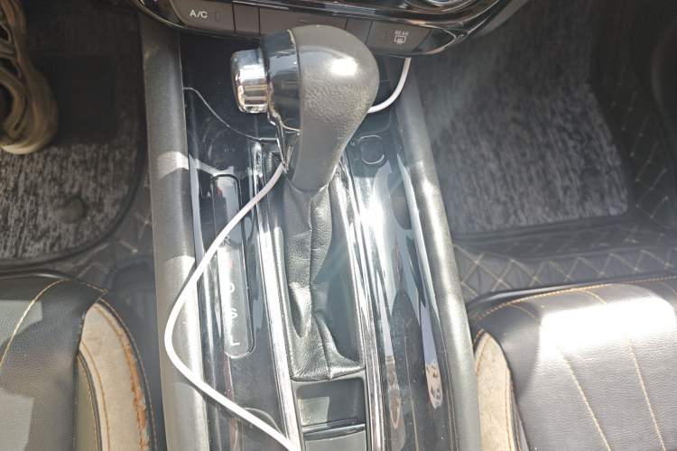 Used Honda Vezel 2017 1.5L CVT 2WD Comfort Model Gear Lever