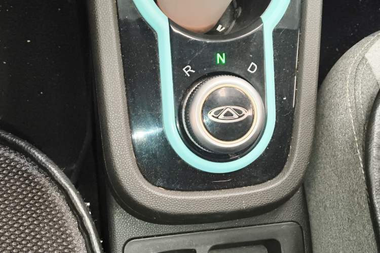 Used Chery QQ Little Ant 2021 150 000 Yuan "Ant Fan" Edition New Ant Cool Version Lithium-Ion Battery Gear Lever