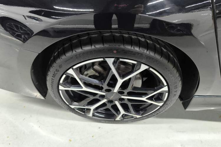 Used Lynk & Co 03 2023 03+ 2.0TD Automatic Yufeng Edition Exterior 5