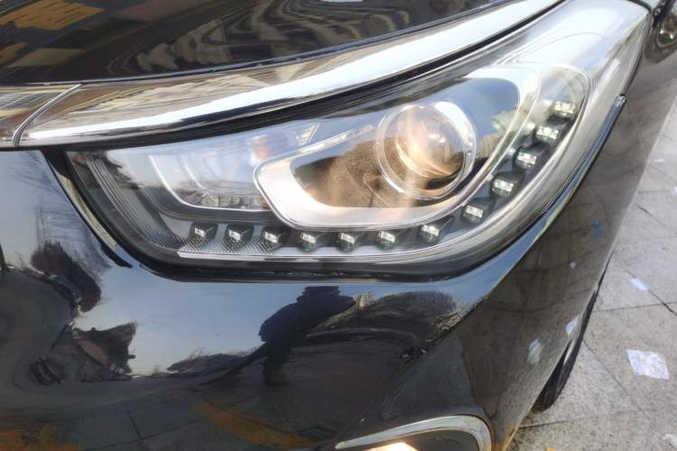 Used GAC Trumpchi GA6 2015 1.8T DCT Luxury Navigation Model