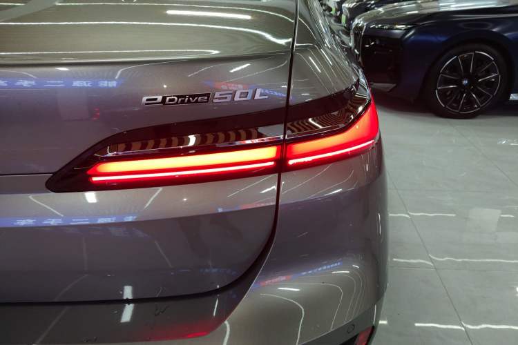 Used BMW i7 2023 eDrive50L Leading M Sport Package
