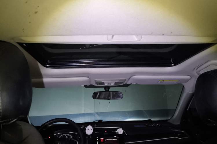 Used Honda Civic 2019 220TURBO CVT Dynamic Edition China VI Emission Standard Headliner