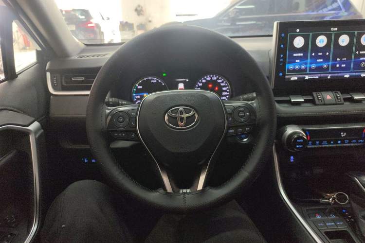 Used Toyota Wildlander 2021 Dual-Engine 2.5L E-CVT Two-Wheel Drive Luxury Edition