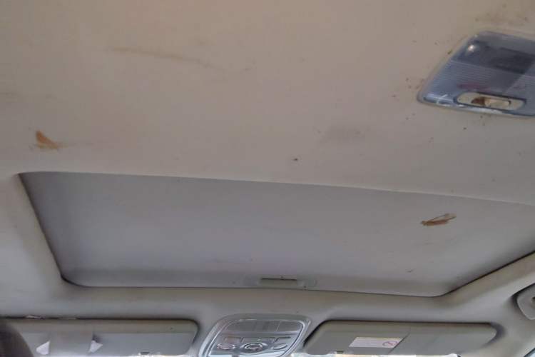 Used Haval H6 2015 Upgraded Model 1.5T Manual Two-Wheel Drive Elite Version Headliner