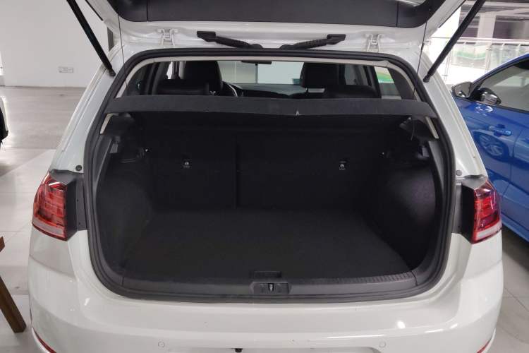 Used Volkswagen Golf 2018 1.6L Automatic Comfort Model
