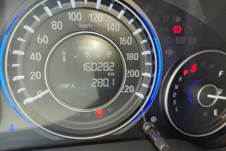 Used Honda Crider 2016 1.8L CVT Leading Edition Odometer Close Up