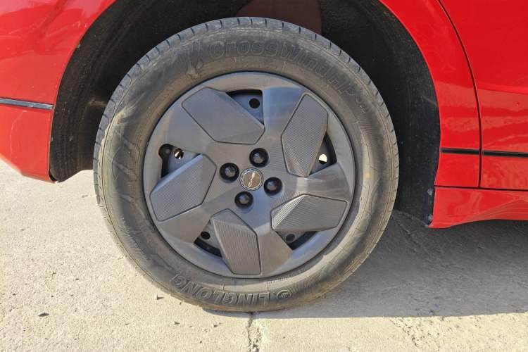 Used BYD e2 2023 Comfort Model Exterior 8