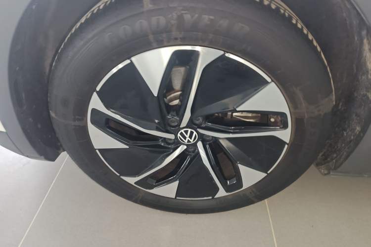 Used Volkswagen ID.4 CROZZ 2025 Pure Edition Exterior 4