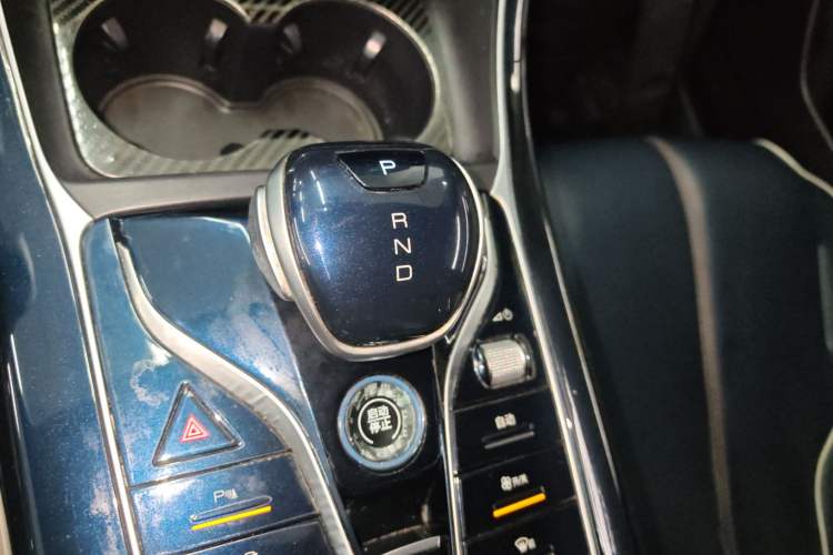 Used BYD Qin PLUS 2021 DM-i 55KM Flagship Model Gear Lever