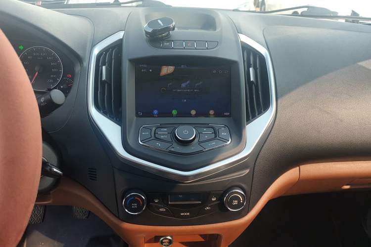 Used Geely Auto Diamond 2016 1.5L Manual Elite Edition
