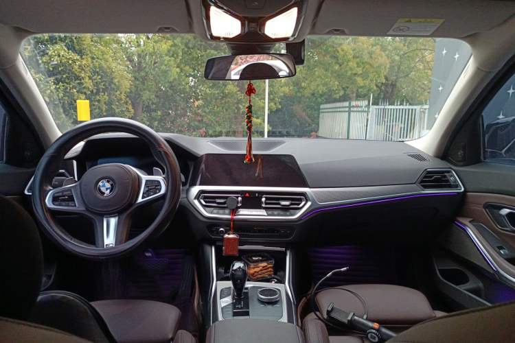 Used BMW 3 Series 2020 Restyled 325i M Sport Night Edition Package Center Console