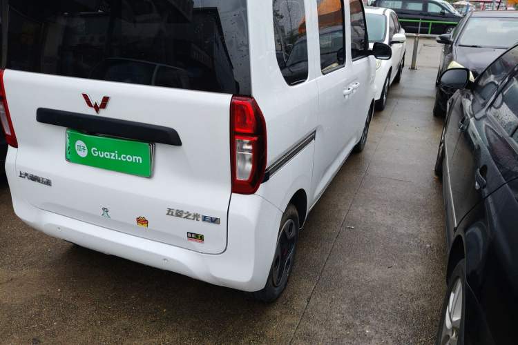 Used Wuling Zhiguang New Energy 2025 Standard Model Exterior 3