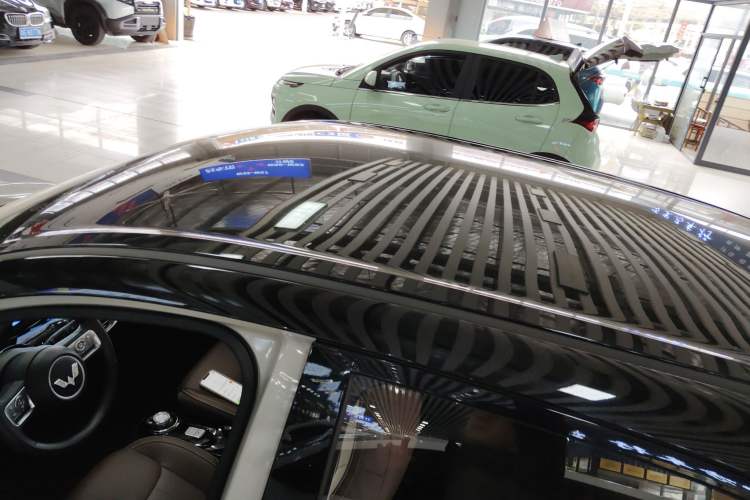 Used Wuling Bingo 2024 333 km Enjoyment Version Roof