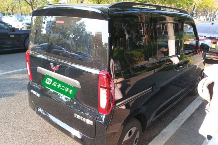 Used Wuling Zhiguang New Energy 2025 Model 305km Ambitious Edition Rear Right 45 Deg