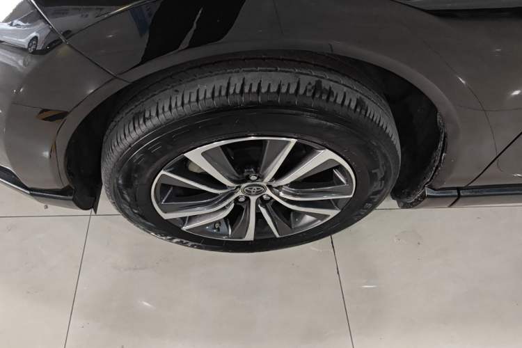 Used Toyota Harrier 2022 2.0L CVT Two-Wheel Drive Luxury Edition
