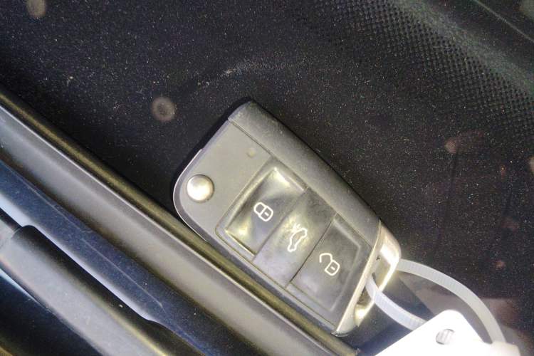 Used Volkswagen Lavida 2022 1.5L Automatic Vision Edition Vehicle Key