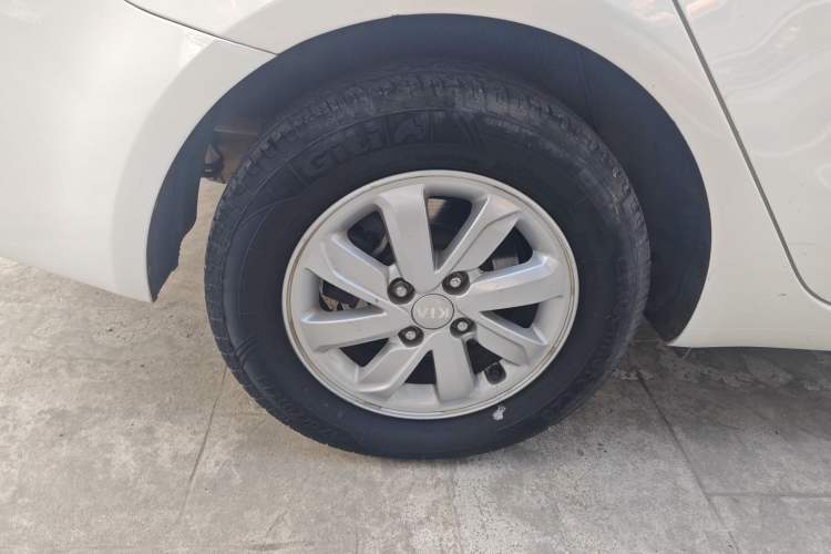 Used Kia K2 2015 Sedan 1.4L Automatic GLS