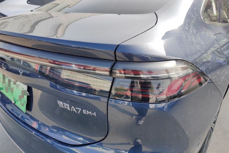Used Geely Galaxy A7 2025 Model EM-i 150km Starship Edition Right Rear Taillight